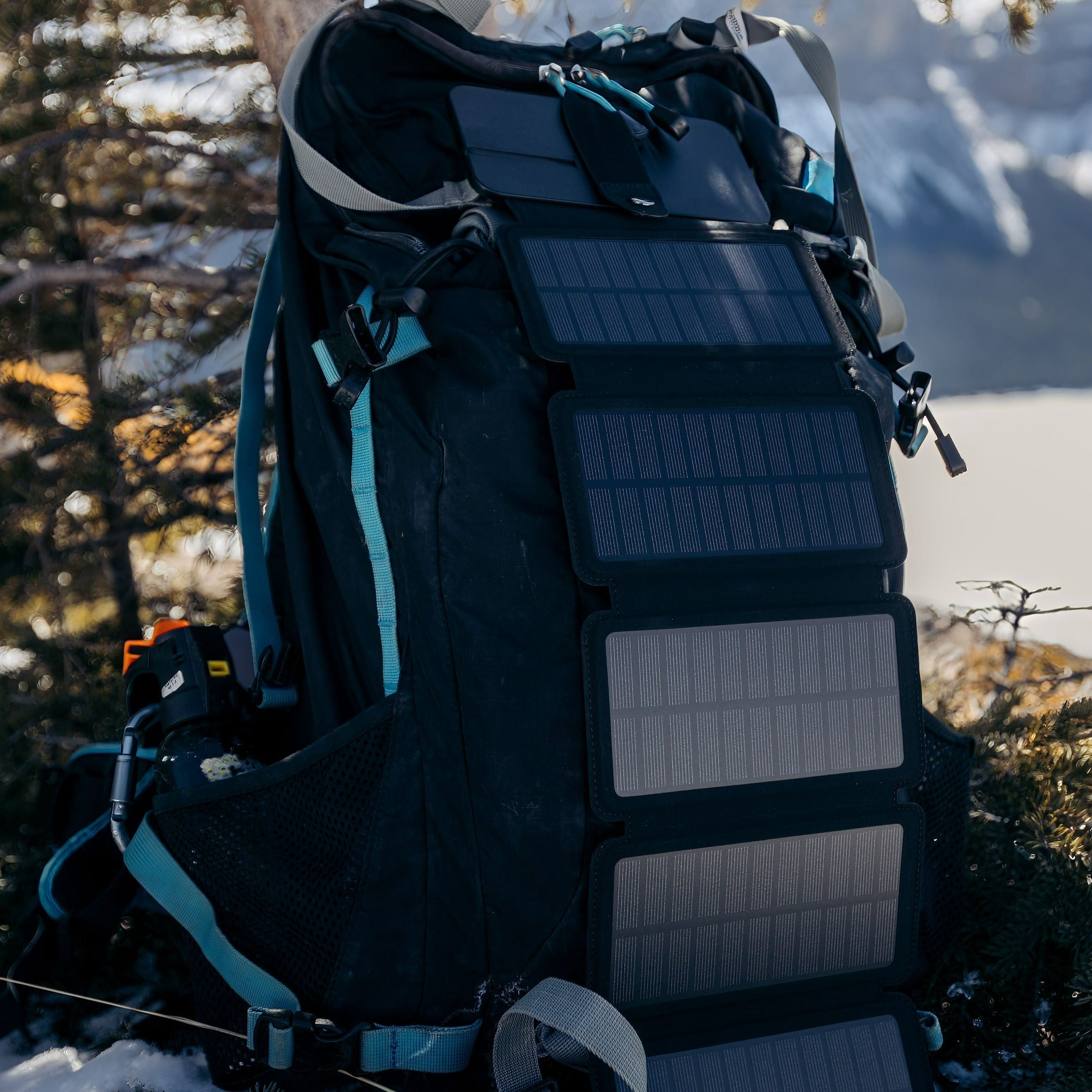 SolarPak™ - 15W 5-Panel Portable Solar Charger (USB-C)